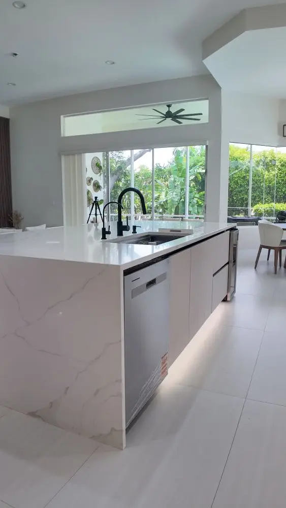 Custom Kitchen Remodeling for a Modern Touch